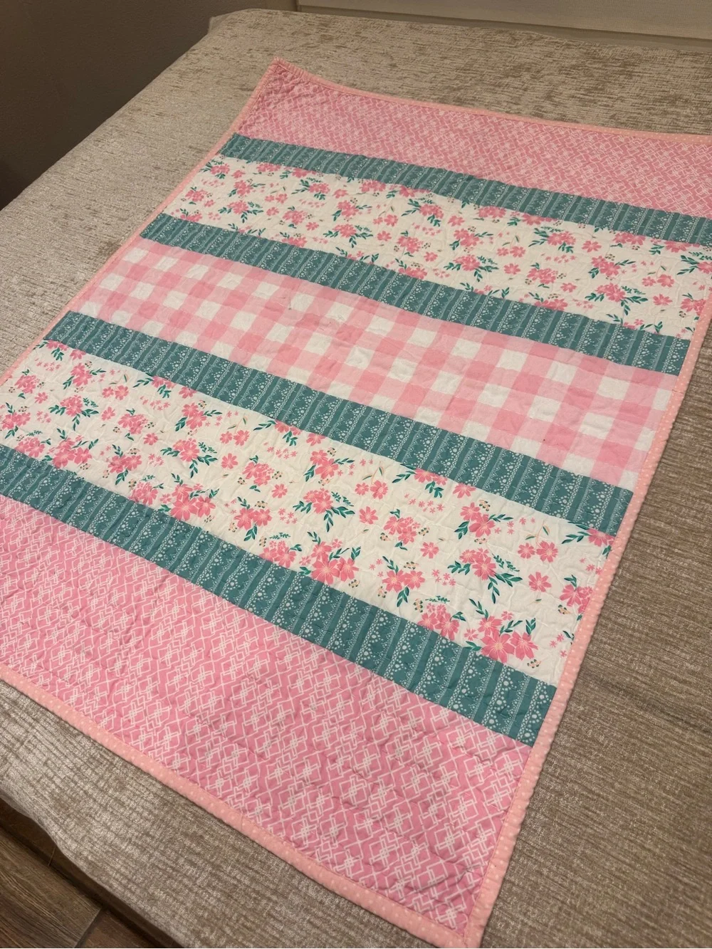 Vintage Handmade Baby Quilt Pink And Teal Floral 27x 35